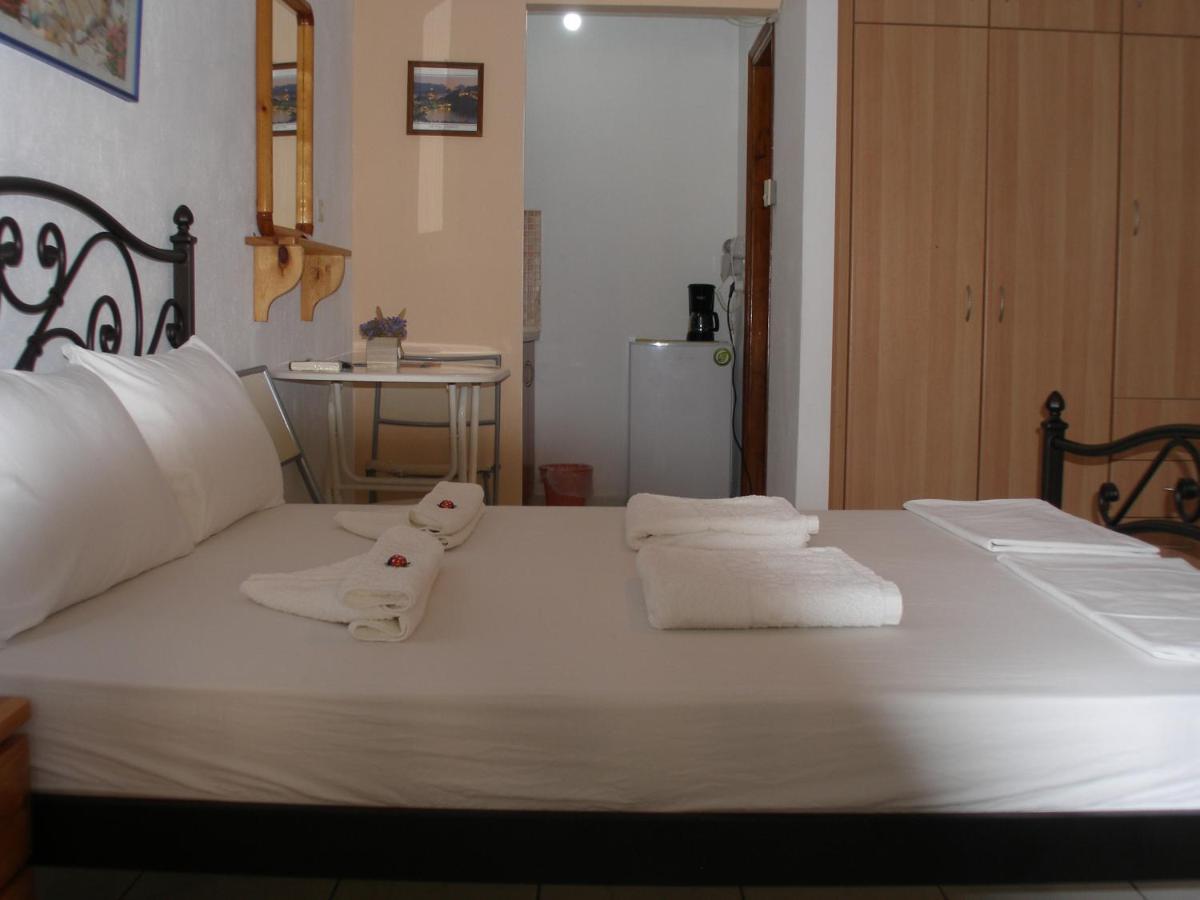 Efi Apartments Myrina Dış mekan fotoğraf