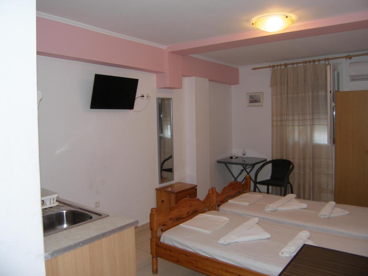 Efi Apartments Myrina Dış mekan fotoğraf